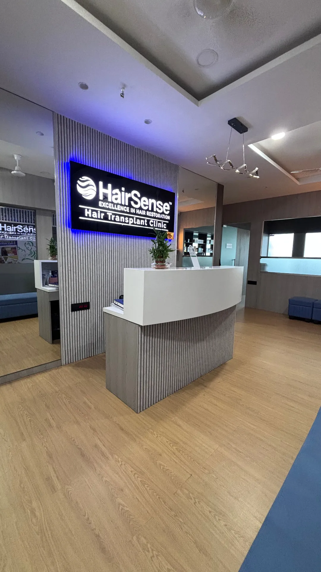 HairSense clinic reception