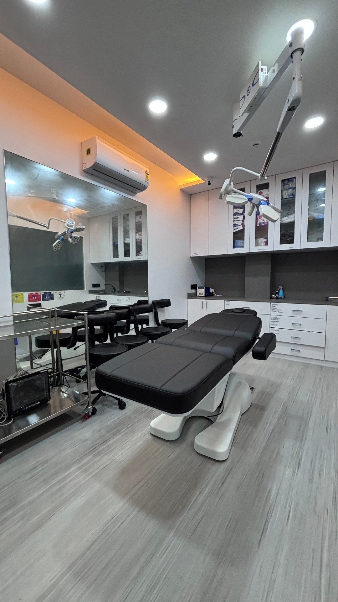 HairSense procedure room